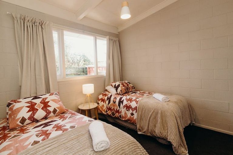 Photo of property in 2/204a Park Road South, Akina, Hastings, 4122