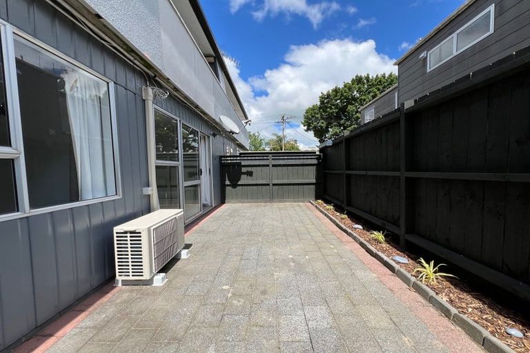 Photo of property in 8/6 Opoia Drive, Hamilton East, Hamilton, 3216