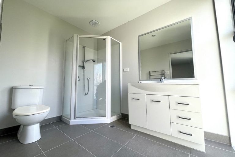 Photo of property in 60 Kuaka Drive, Takanini, 2112