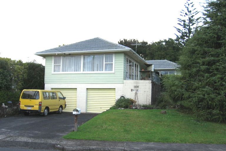 Photo of property in 8 Mcclintock Road, Massey, Auckland, 0614