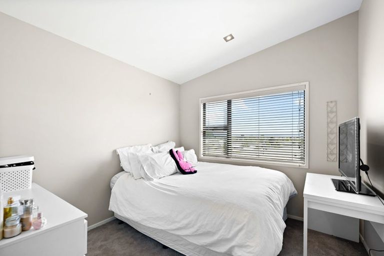 Photo of property in 8 Bishopsworth Way, Huntington, Hamilton, 3210