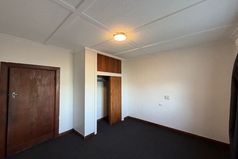 Photo of property in 113 Mangorei Road, Merrilands, New Plymouth, 4312