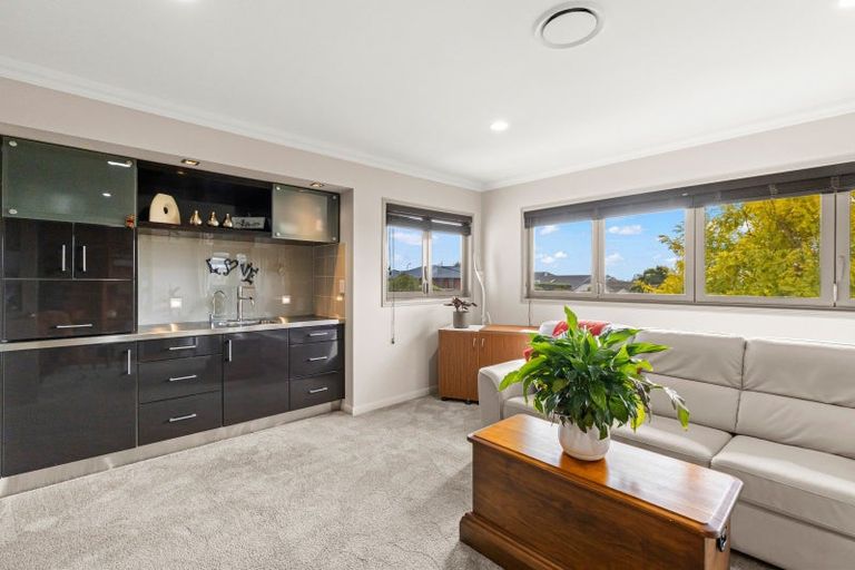 Photo of property in 176b Heta Road, Highlands Park, New Plymouth, 4312