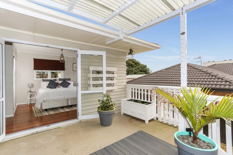 Photo of property in 9 Lawrie Avenue, Pukekohe, 2120