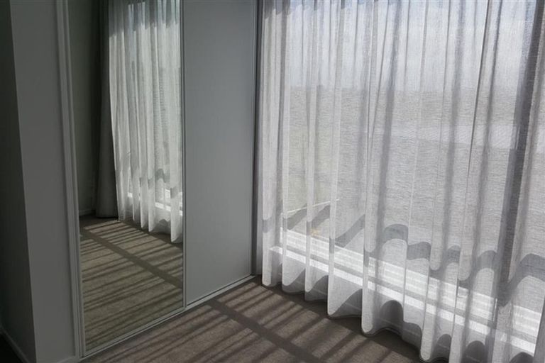 Photo of property in 17 Glenae Lane, Hobsonville, Auckland, 0618