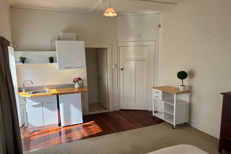 Photo of property in 120 Gray Avenue, Papatoetoe, Auckland, 2024