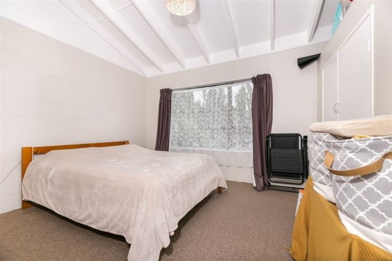 Photo of property in 134 Triangle Road, Massey, Auckland, 0614
