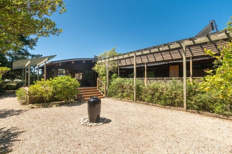 Photo of property in Twin Waters Lodge, 30 Totara Avenue, Collingwood, 7073