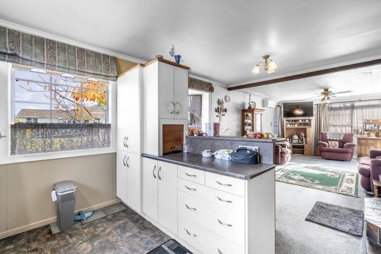 Photo of property in 73 Conway Crescent, Glengarry, Invercargill, 9810