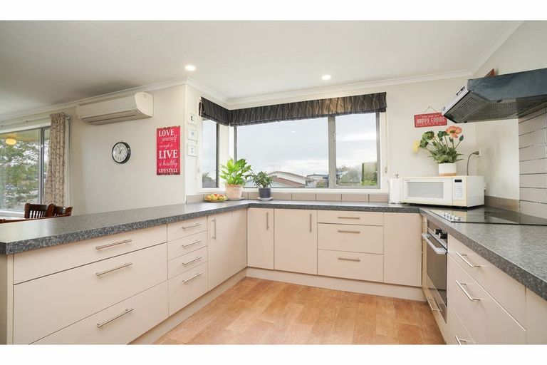 Photo of property in 49 Orwell Crescent, Newfield, Invercargill, 9812