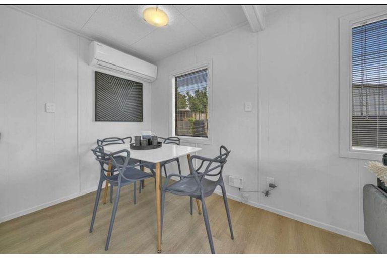 Photo of property in 2/40 Rosella Road, Mangere East, Auckland, 2024