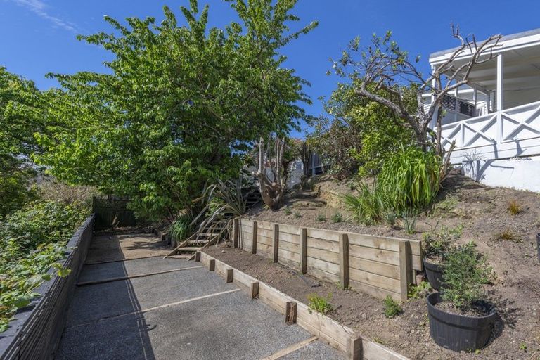 Photo of property in 28 Norwich Street, Wadestown, Wellington, 6012