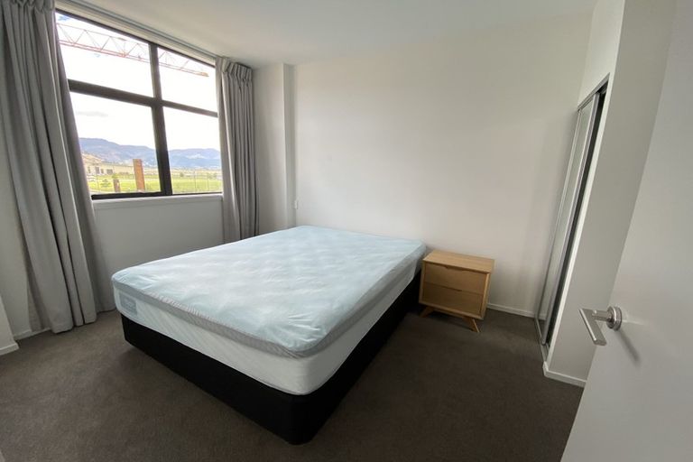 Photo of property in Wyndham Gardens Apartments, 30 Red Oaks Drive, Frankton, Queenstown, 9300
