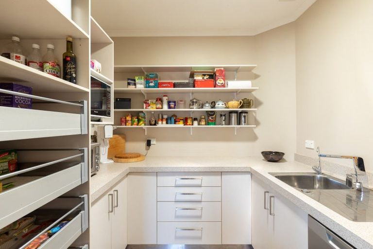 Photo of property in 59 Lismore Street, Merrilands, New Plymouth, 4312