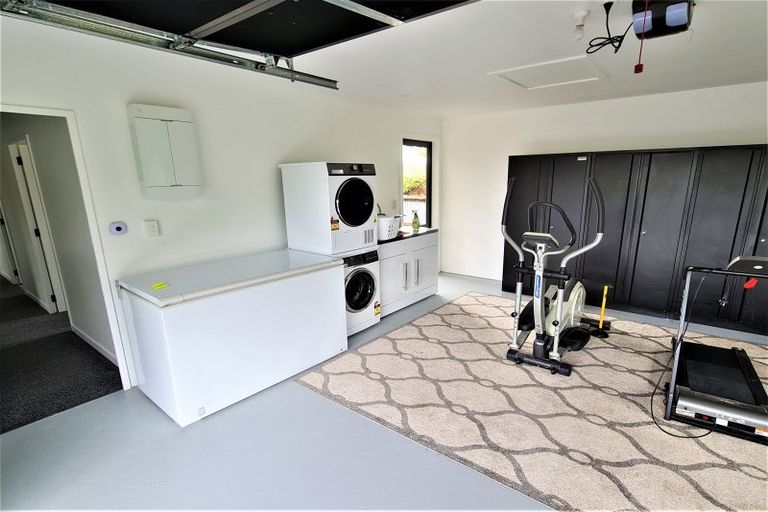 Photo of property in 3 Roebuck Street, Westport, 7825