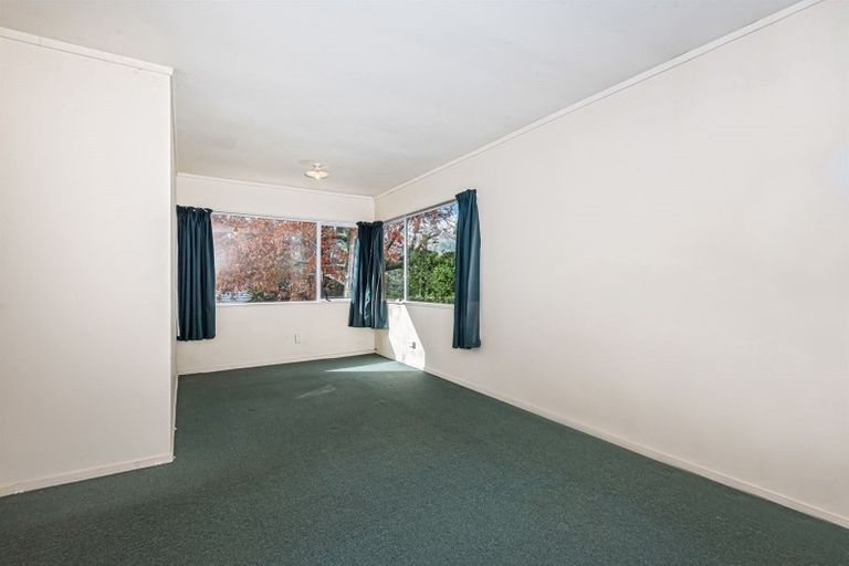 Photo of property in 2/288 Rangatira Road, Beach Haven, Auckland, 0626