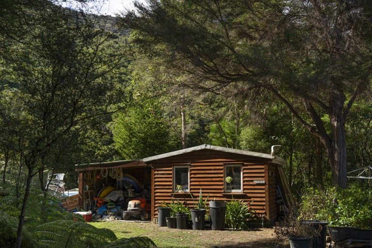 Photo of property in 165 Boons Valley Road, Waikawa, Picton, 7220