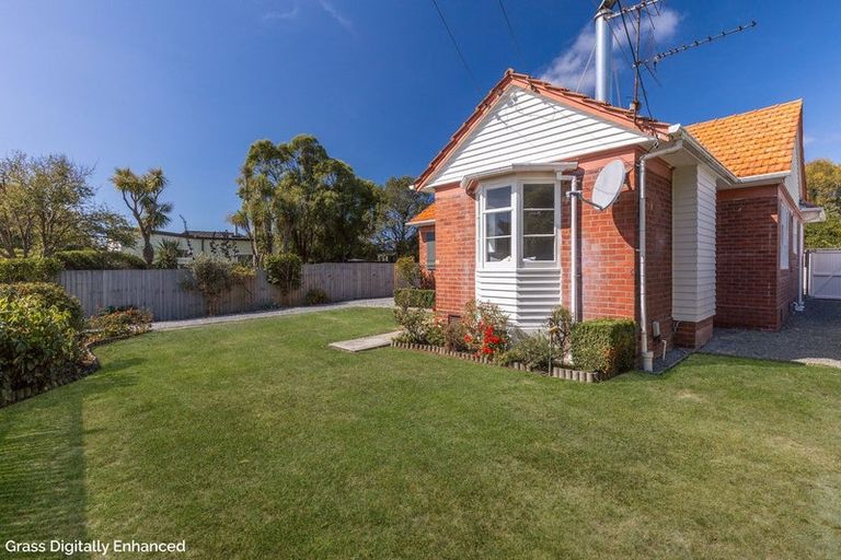 Photo of property in 16 Alport Place, Woolston, Christchurch, 8023