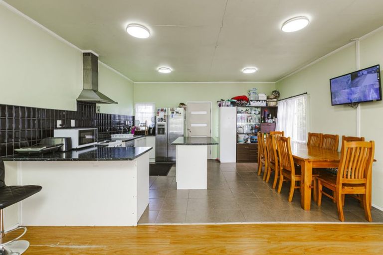 Photo of property in 11 Hall Avenue, Mangere, Auckland, 2022