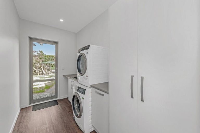 Photo of property in 39 Thorndon Close, Kirwee, Darfield, 7571