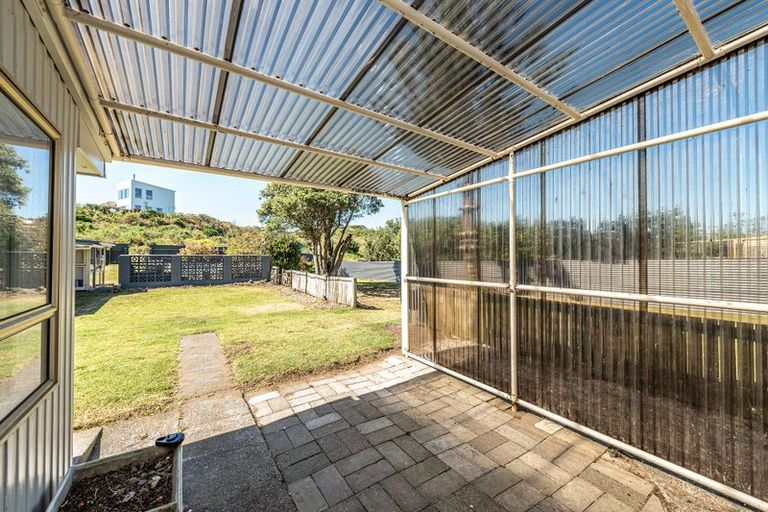 Photo of property in 156 Karaka Street, Castlecliff, Whanganui, 4501