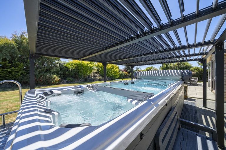 Photo of property in 40 Pukutahi Drive, Te Anau, 9600