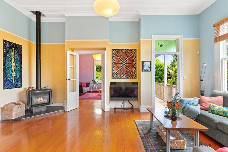 Photo of property in 49 West Lynn Road, Titirangi, Auckland, 0604