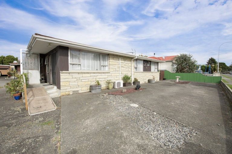 Photo of property in 1/82 Gloucester Street, Greenmeadows, Napier, 4112