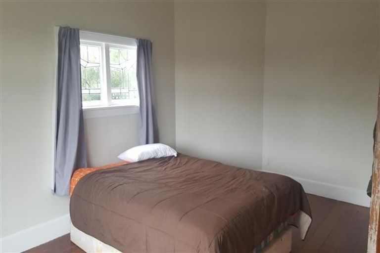 Photo of property in 14 Whittington Avenue, Woolston, Christchurch, 8023