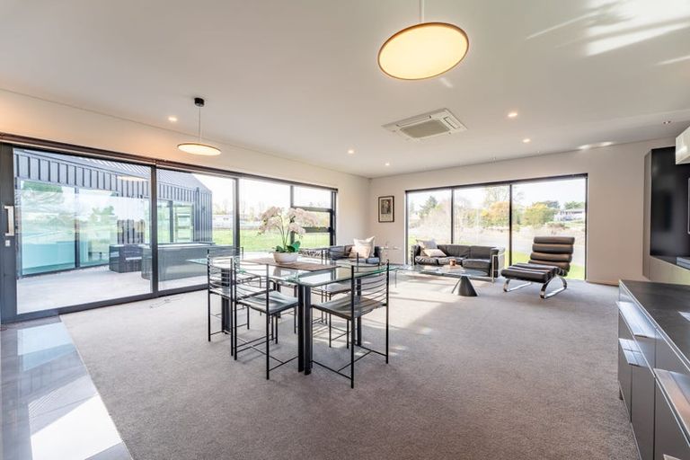 Photo of property in 124 Mountain View Road, Gleniti, Timaru, 7910