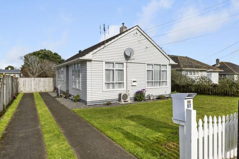 Photo of property in 67 Fairfield Road, Hawera, 4610