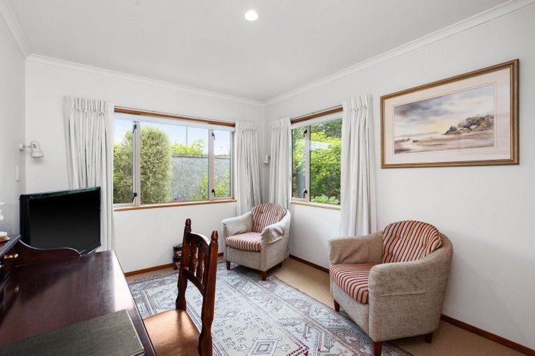 Photo of property in 1/225 Te Mata Road, Havelock North, 4130