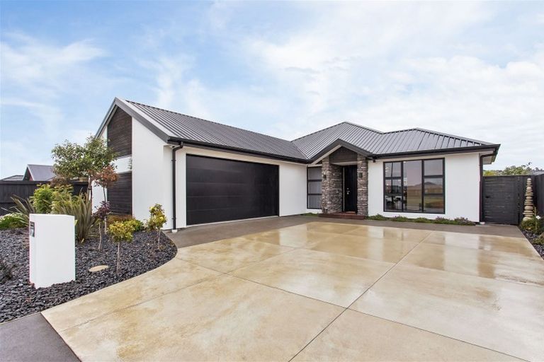 Photo of property in 10 Mckerrow Street, Marshland, Christchurch, 8083