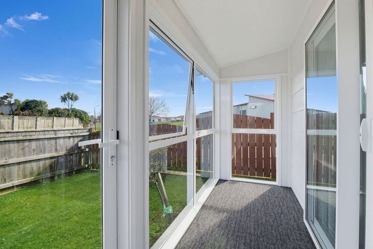 Photo of property in 64 Rhodes Drive, Kelvin Grove, Palmerston North, 4414