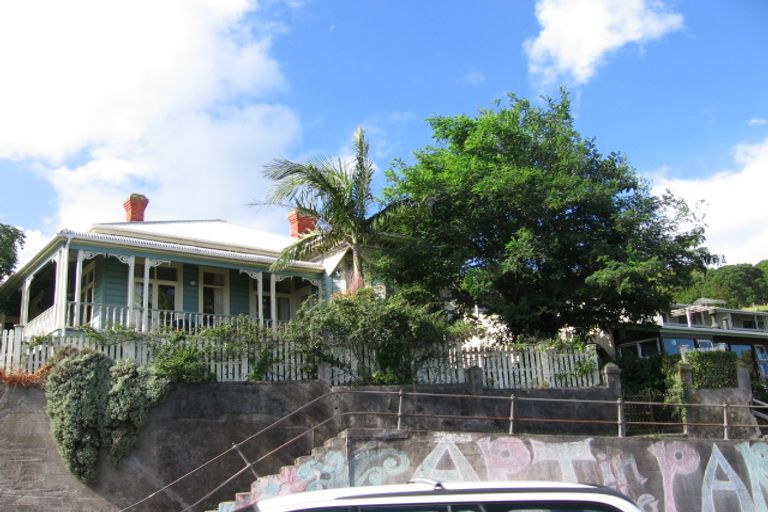 Photo of property in 276/74 Victoria Road, Devonport, Auckland, 0624