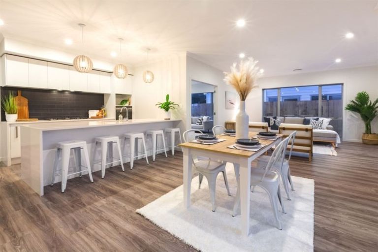 Photo of property in 9 Breakwater Way, Whitby, Porirua, 5024