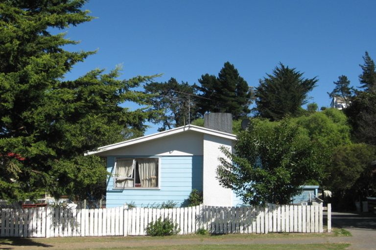 Photo of property in 10 Gillies Street, Outer Kaiti, Gisborne, 4010