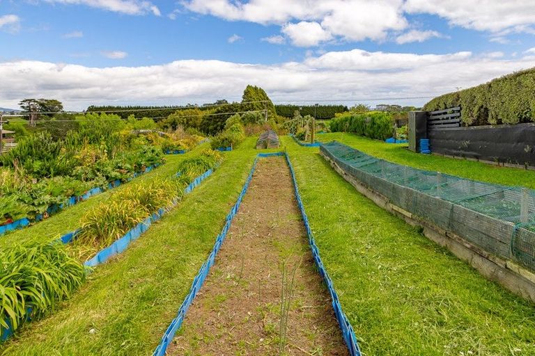 Photo of property in 347 Henwood Road, Hillsborough, New Plymouth, 4372