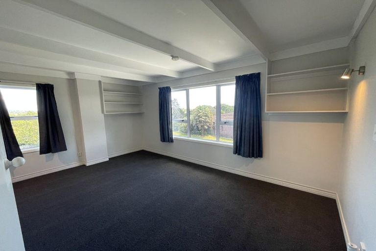 Photo of property in 296b Mangorei Road, Merrilands, New Plymouth, 4312