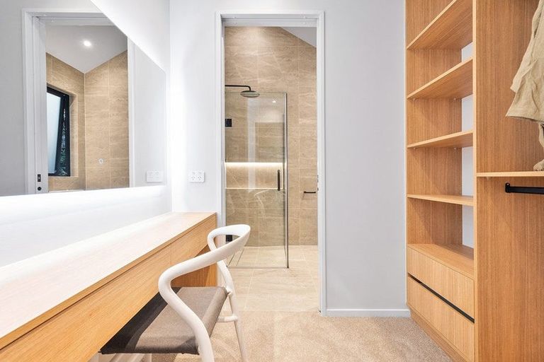 Photo of property in 15c Kiri Place, Mairangi Bay, Auckland, 0630