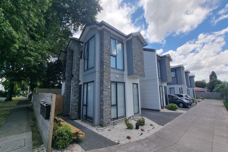 Photo of property in 64 Landscape Road, Papatoetoe, Auckland, 2025