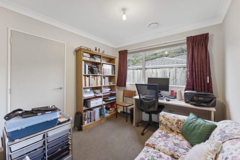 Photo of property in 14 Sun Valley Way, Wainuiomata, Lower Hutt, 5014