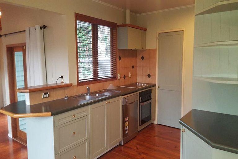 Photo of property in 15 Stewart Place, Melville, Hamilton, 3206