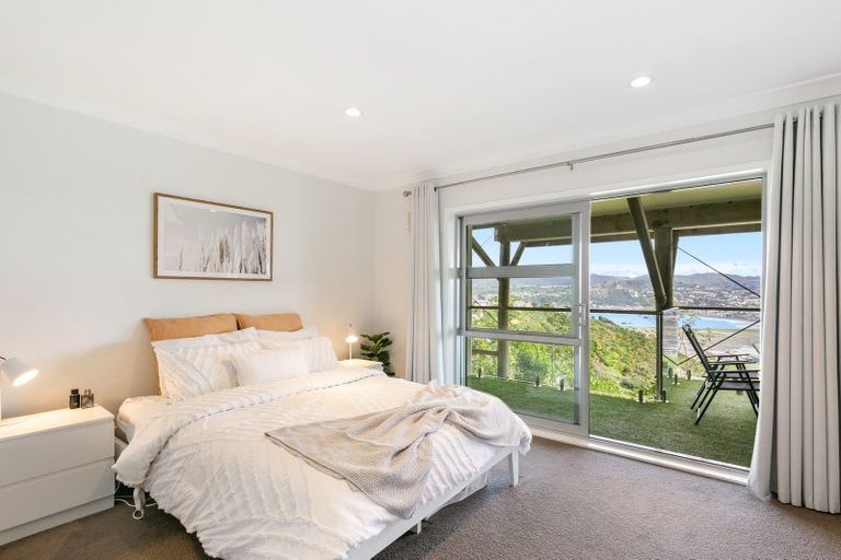 Photo of property in 15 Birkhall Grove, Strathmore Park, Wellington, 6022