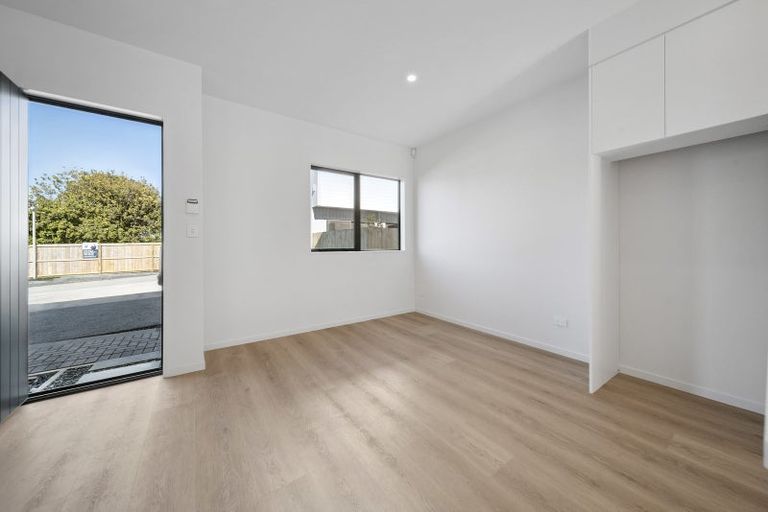 Photo of property in 10 Clendon Place, Manurewa, Auckland, 2102