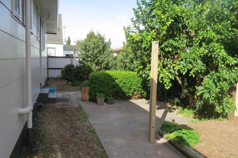 Photo of property in 2b Oak Avenue, Nawton, Hamilton, 3200