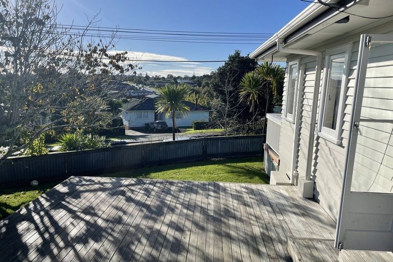 Photo of property in 31 Sunnyside Road, Sunnyvale, Auckland, 0612