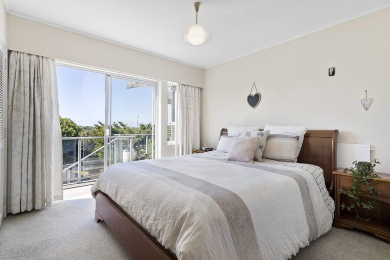 Photo of property in 28 Galaxy Drive, Mairangi Bay, Auckland, 0630