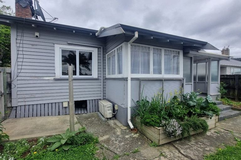 Photo of property in 8 Otaika Road, Woodhill, Whangarei, 0110