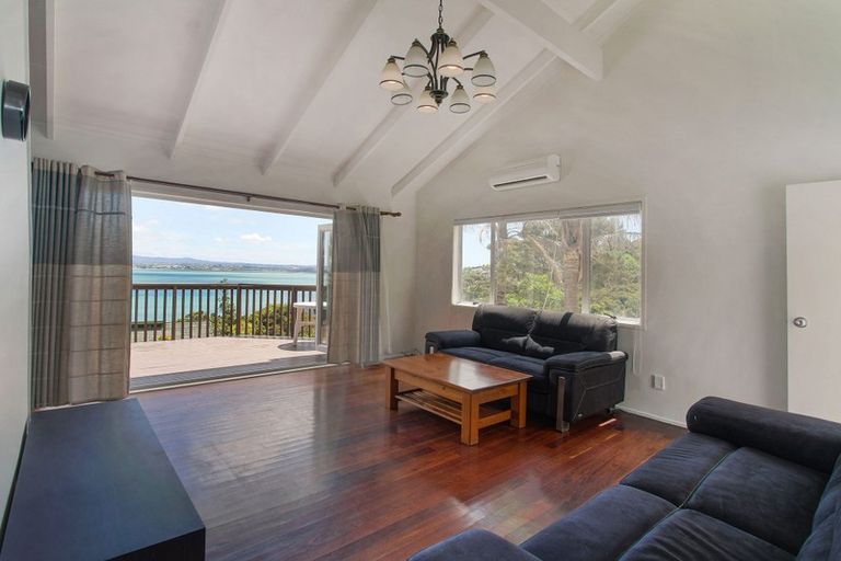 Photo of property in 87 Hadfield Street, Beach Haven, Auckland, 0626